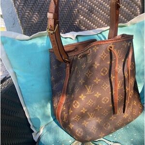 Vintage LOUIS VUITTON Petite Noe